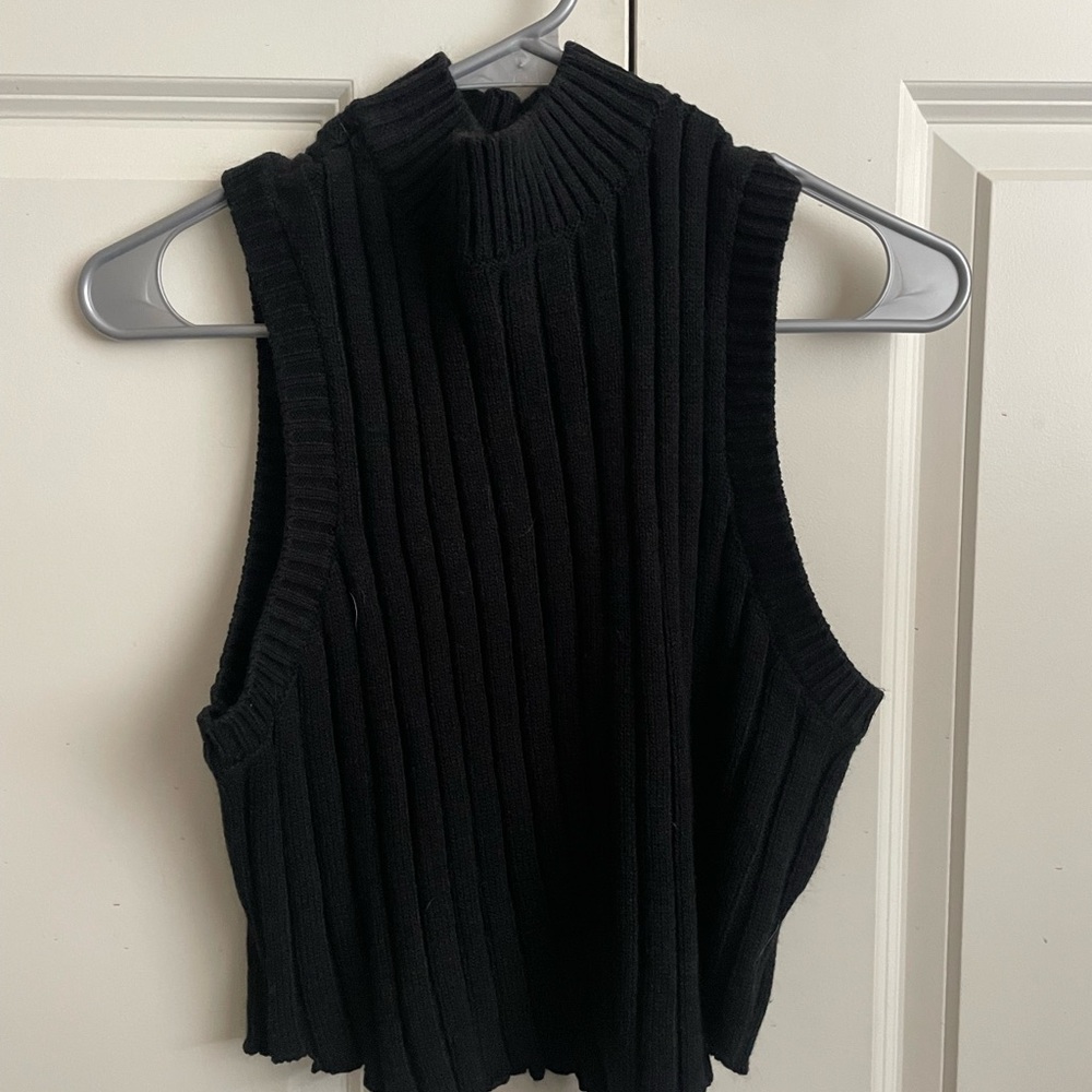 Sleeveless Black Ribbed Knit Top